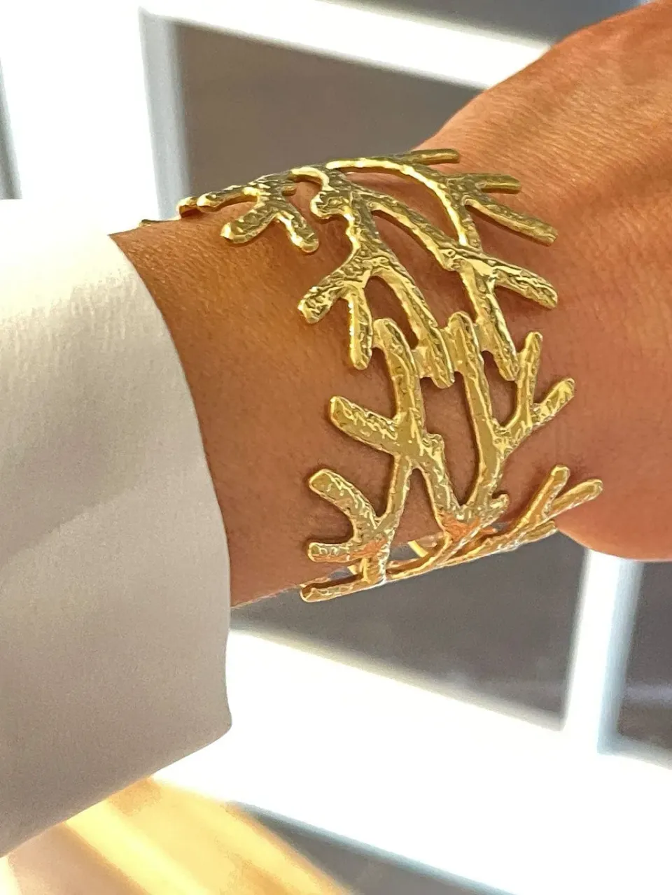 Mea Nani Rein armbånd mansjett 18K gull