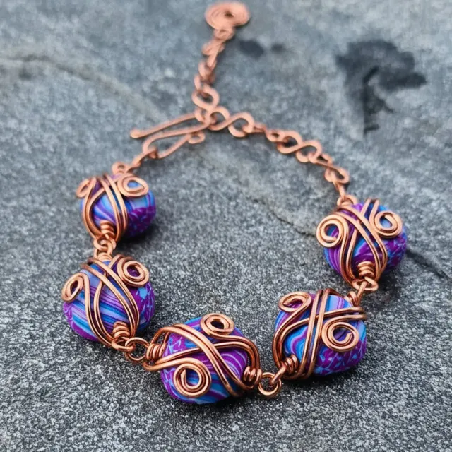 Kunstnerbonden armbånd kobber lilla turkis