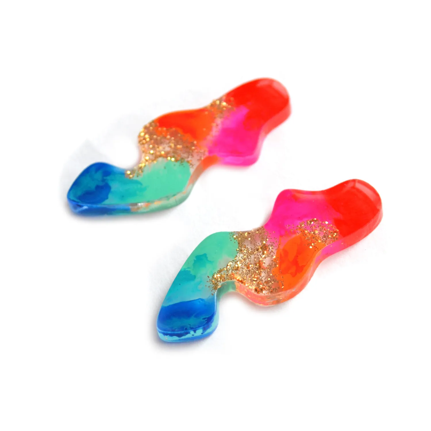 BooandBooFactory Rainbow Abstract Wavy Squiggle øredobber flerfarget