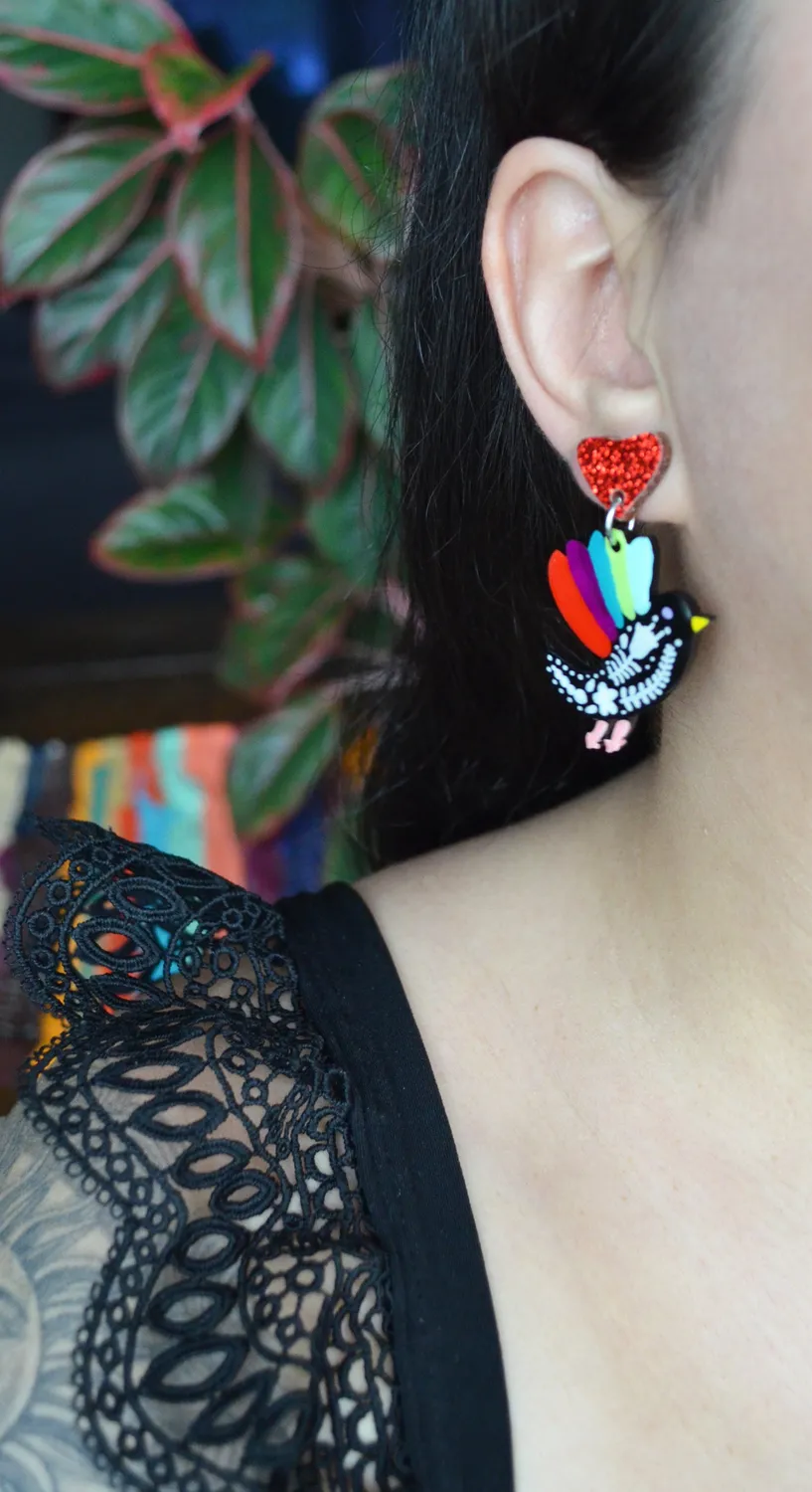 BooandBooFactory Floral Folk Flying Bird øredobber flerfarget