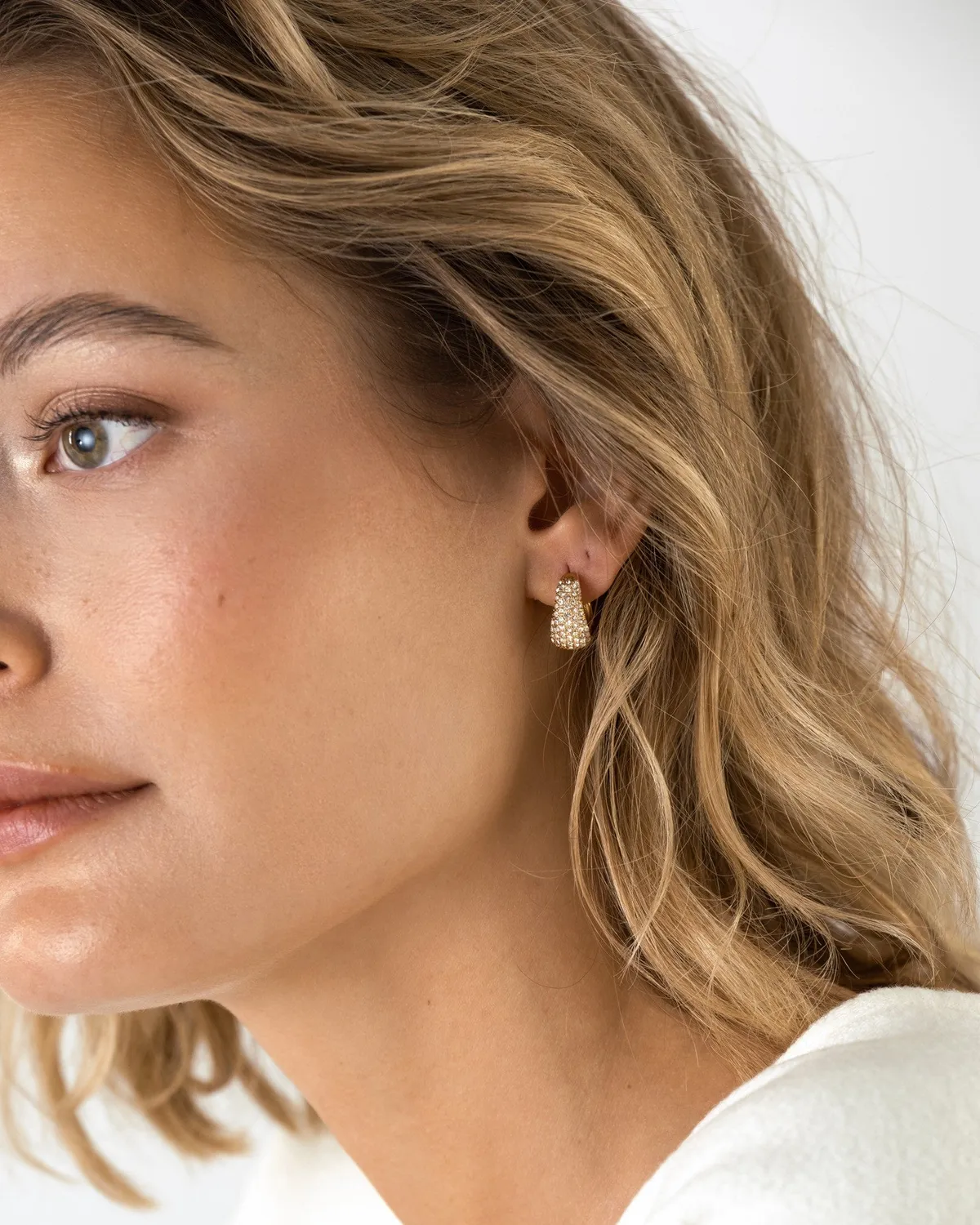 Mockberg Treasure Hoops øredobber gull 16 mm