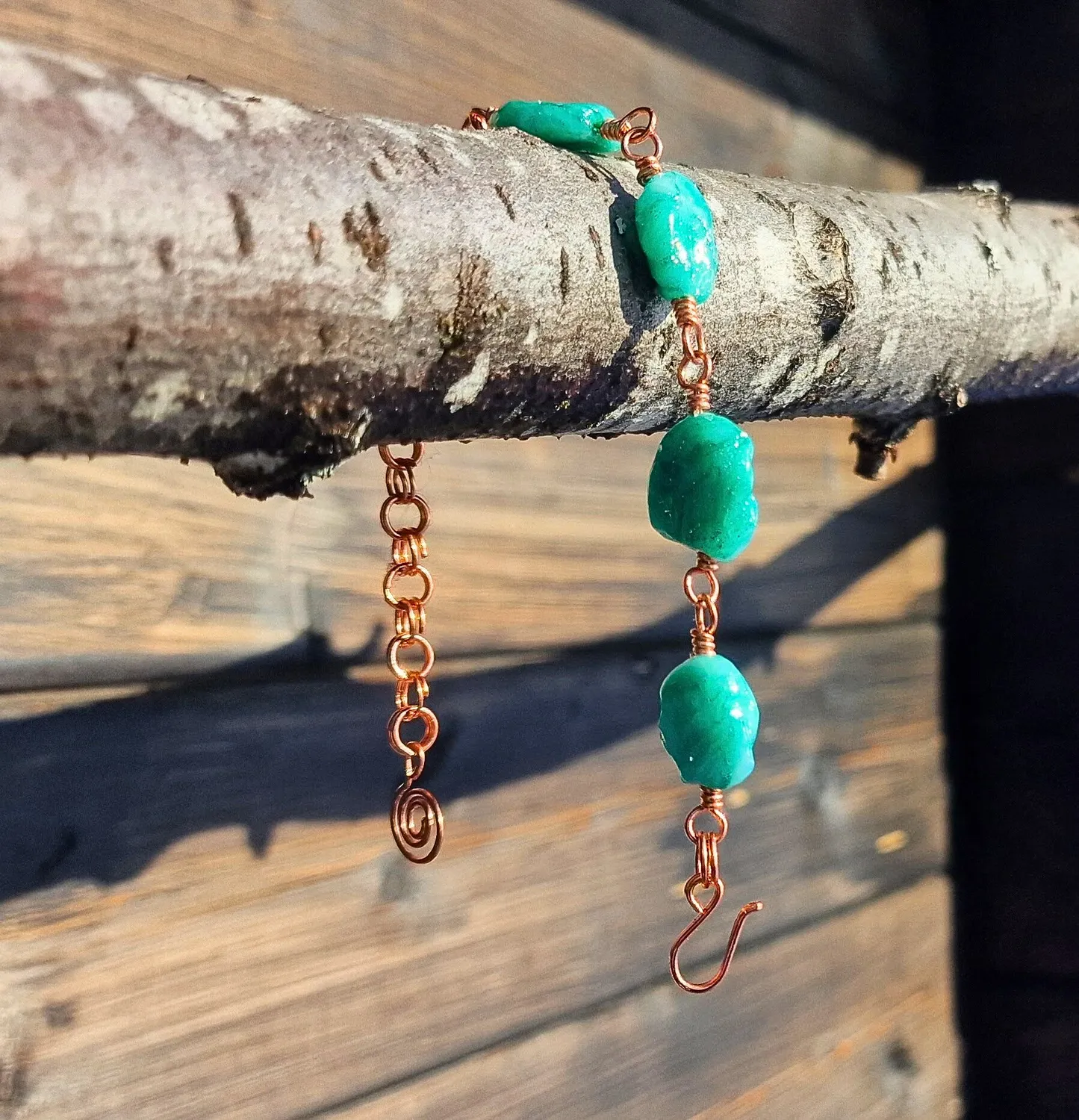 Kunstnerbonden Nerina armbånd kobber jade 17 cm