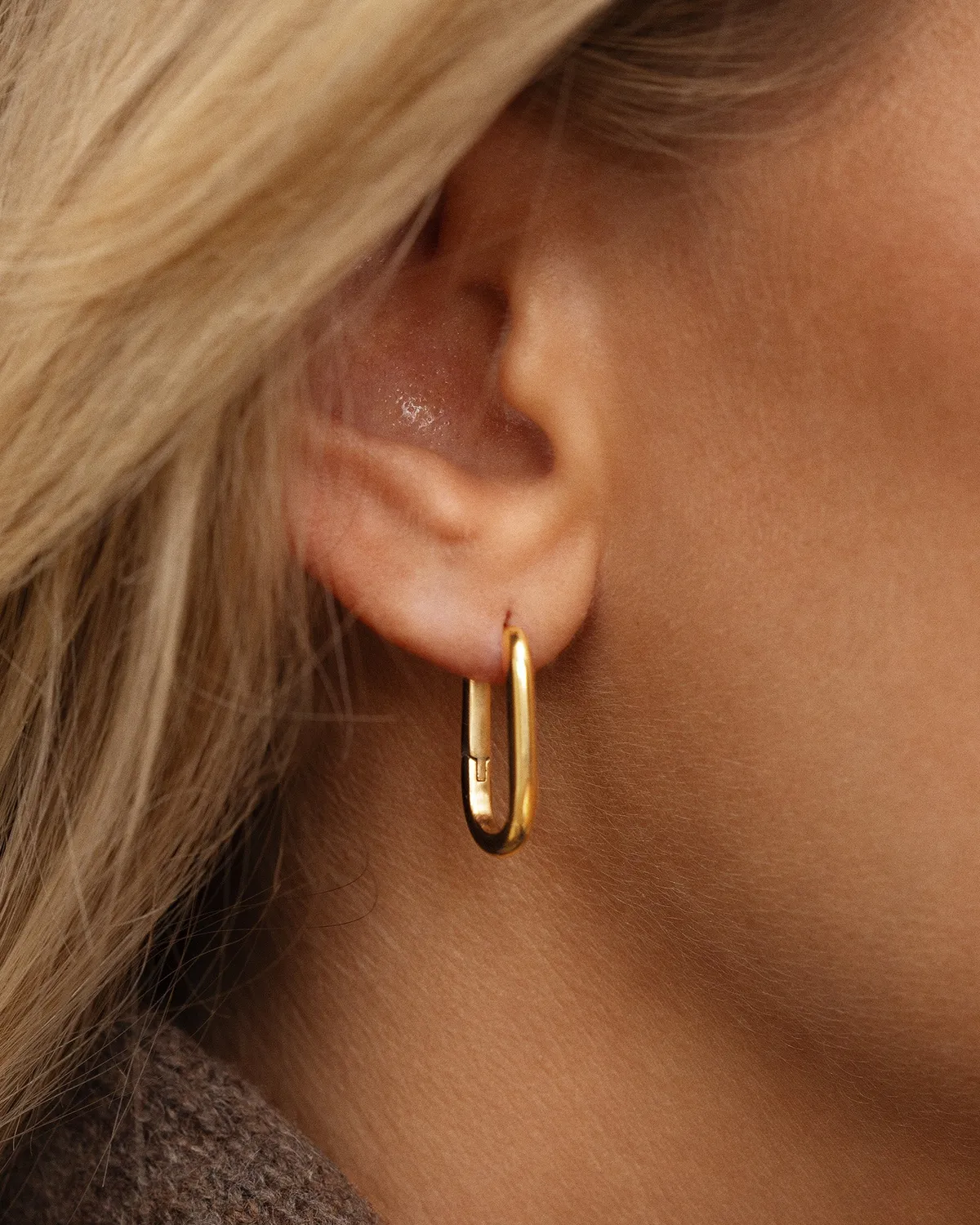 Mockberg Slim Medium U-Hoops øredobber gull