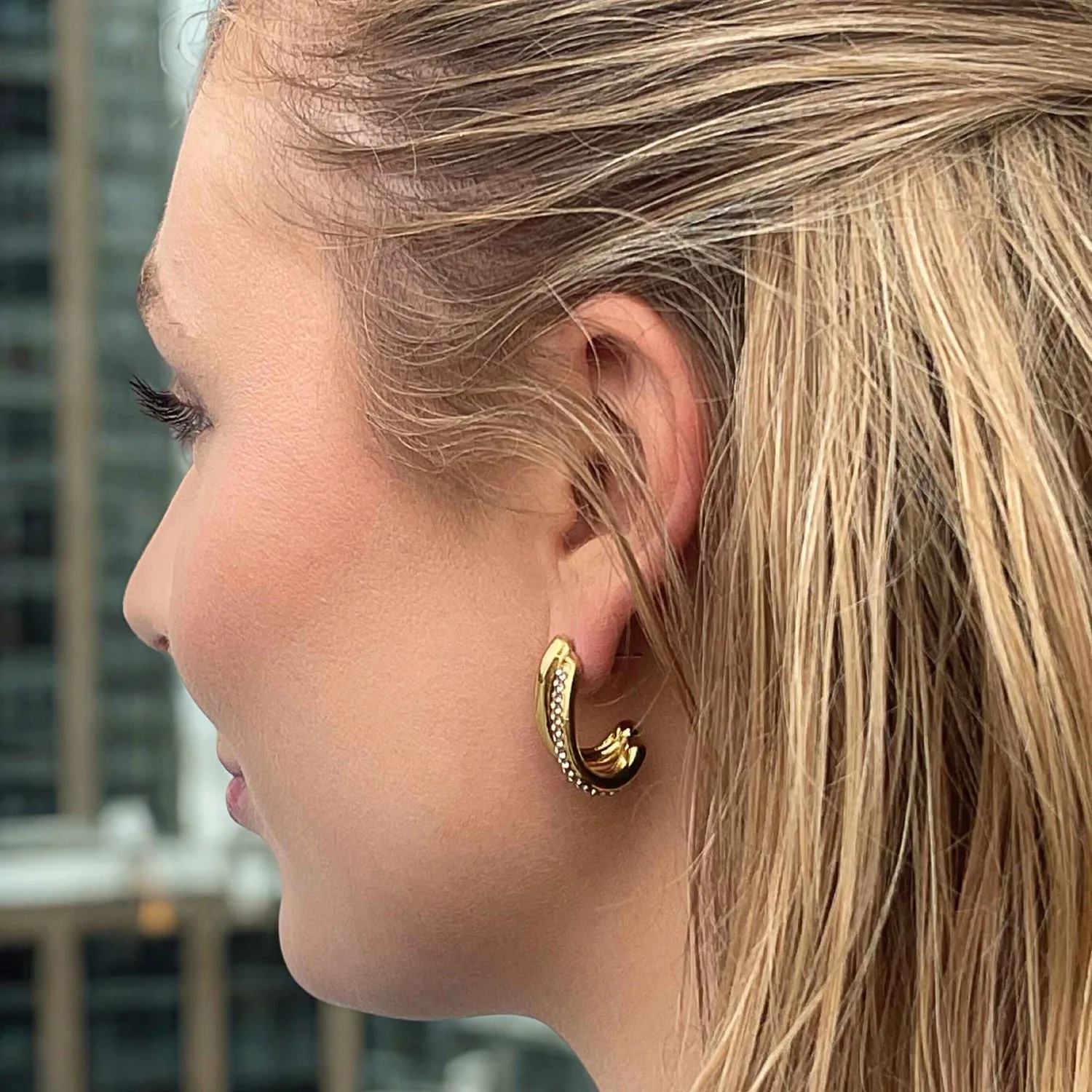 Mea Nani She Glows Hoops øredobber gull 18K