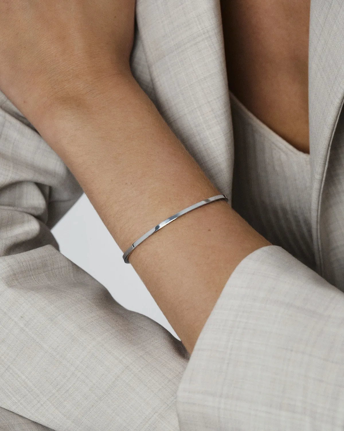 Mockberg Sleek Bangle Small armbånd sølv 17 cm