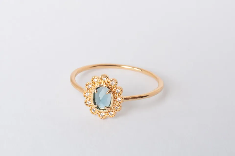 Eremis Delphinium ring 18k gull blå sten