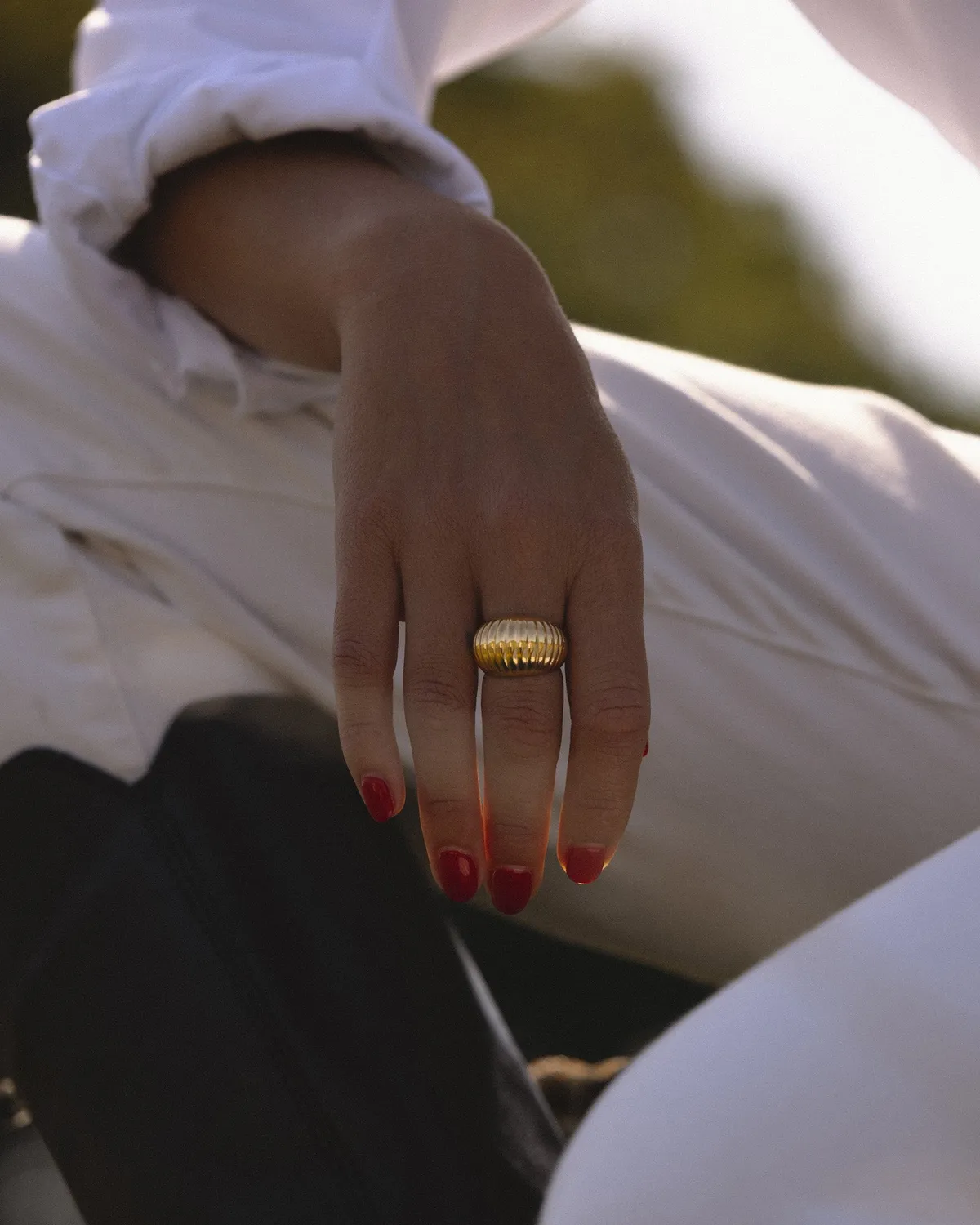 Mockberg Henriette Ring ring gull 18K statement