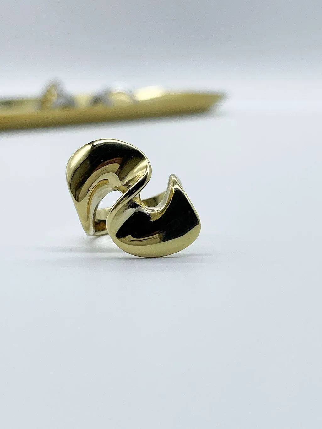 Mea Nani Swirl gullring 14K str 17 vanntett