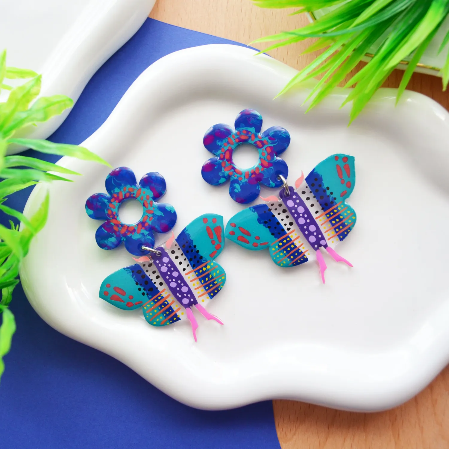BooandBooFactory Blue Butterfly Flower øredobber resin