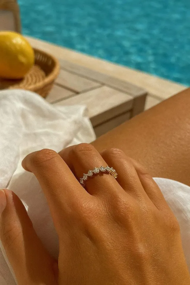 Mea Nani Celeste ring gull zirkonia hvit 17