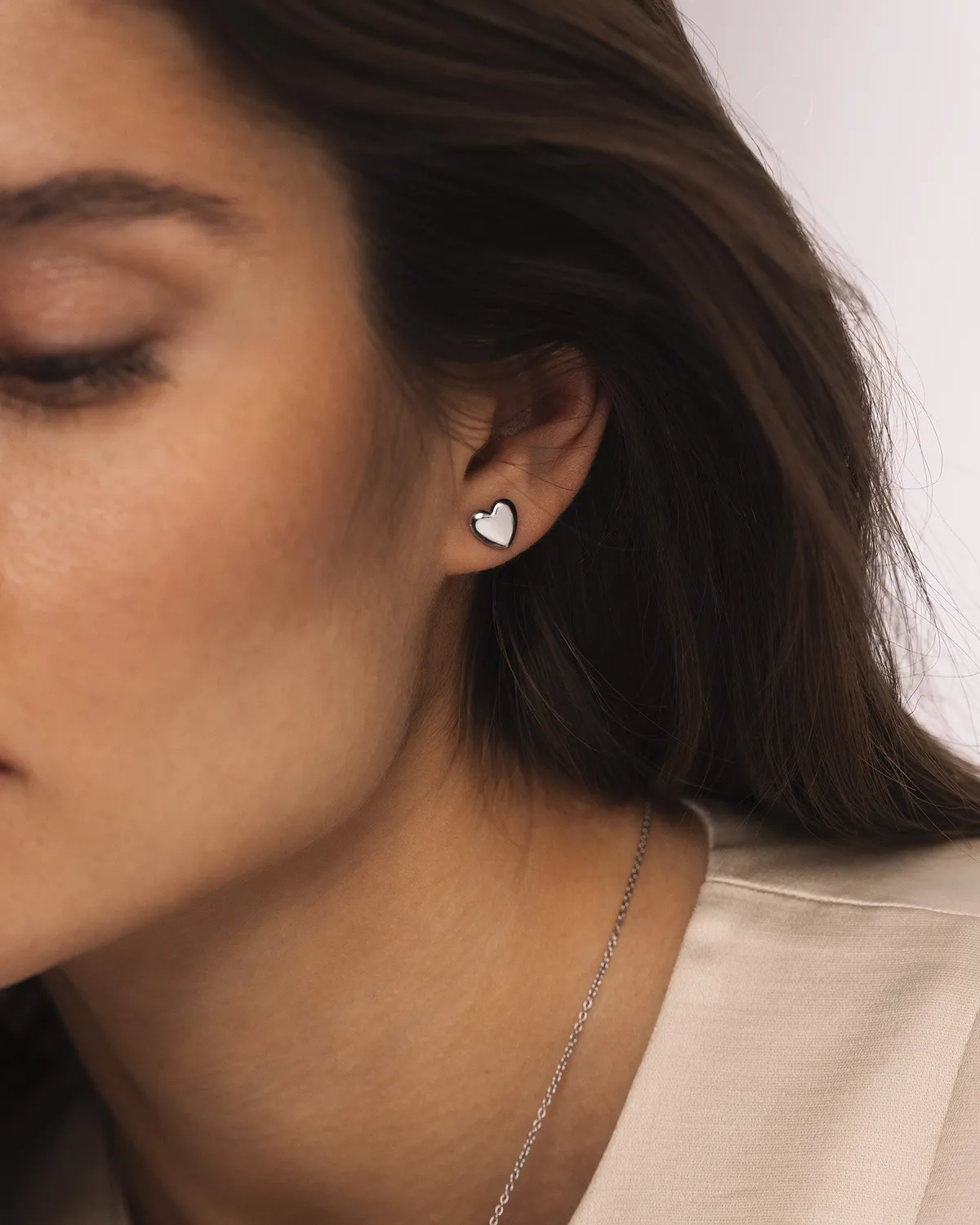 Mockberg Love Medium Studs øredobber sølv 8 mm hjerte