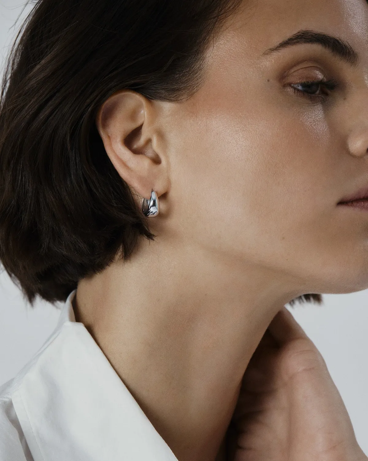 Mockberg Bold Hoops Medium øredobber sølv 16 mm