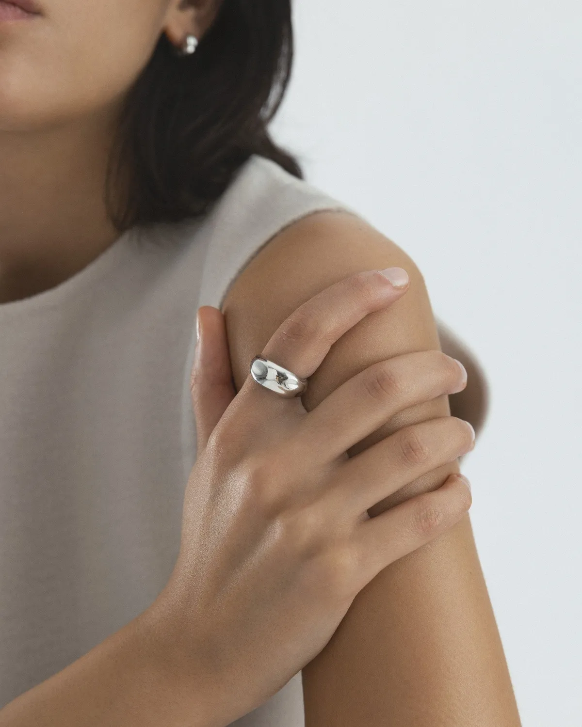 Mockberg Wavy Bolded Large ring sølv statement