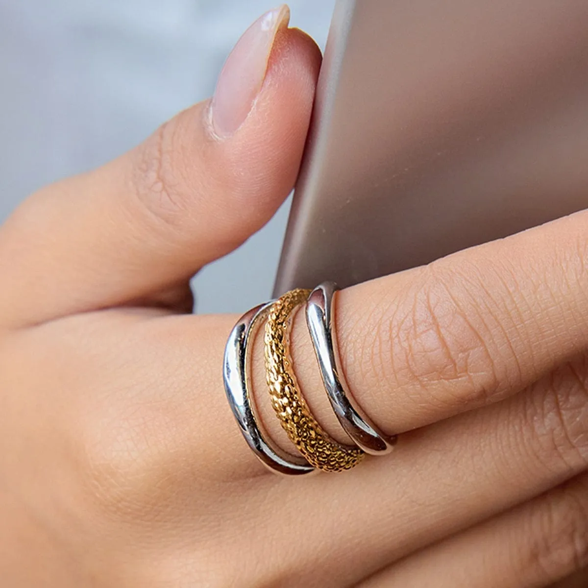 Mea Nani Wrapped Up Ring stabelring gullbelagt 18K