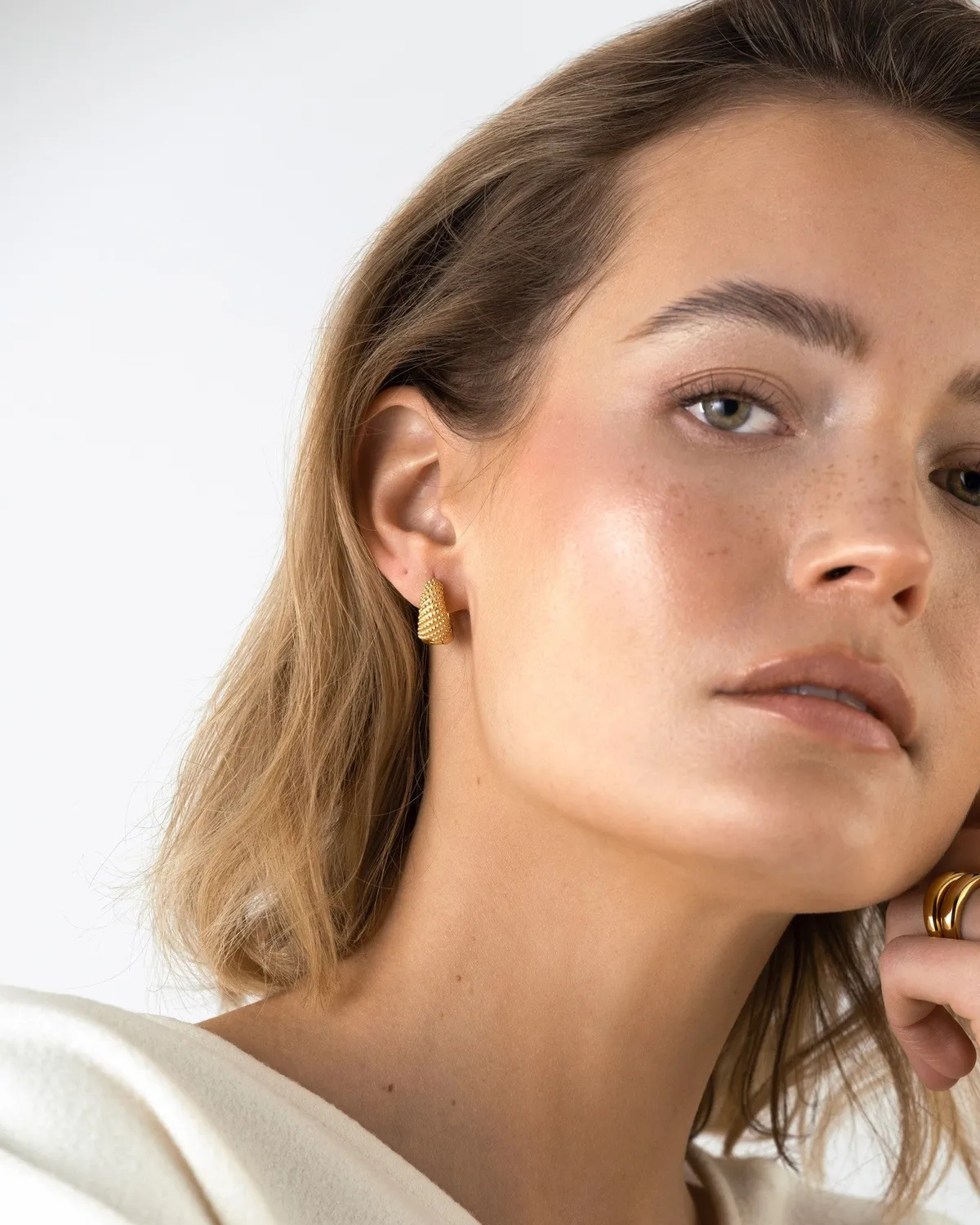 Mockberg Honey Hoops Medium øredobber gull