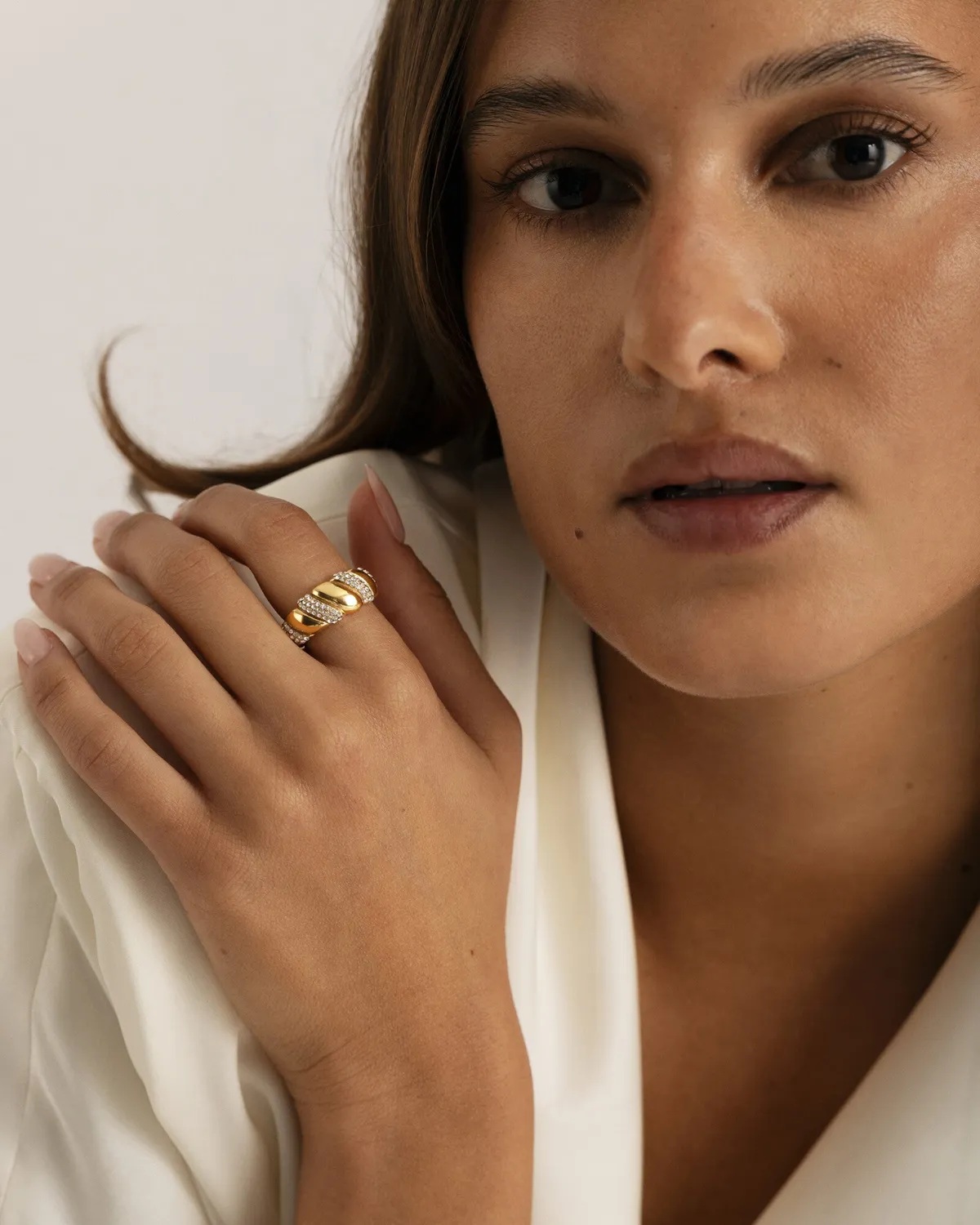 Mockberg Noela Ring gull tvunnet Preciosa