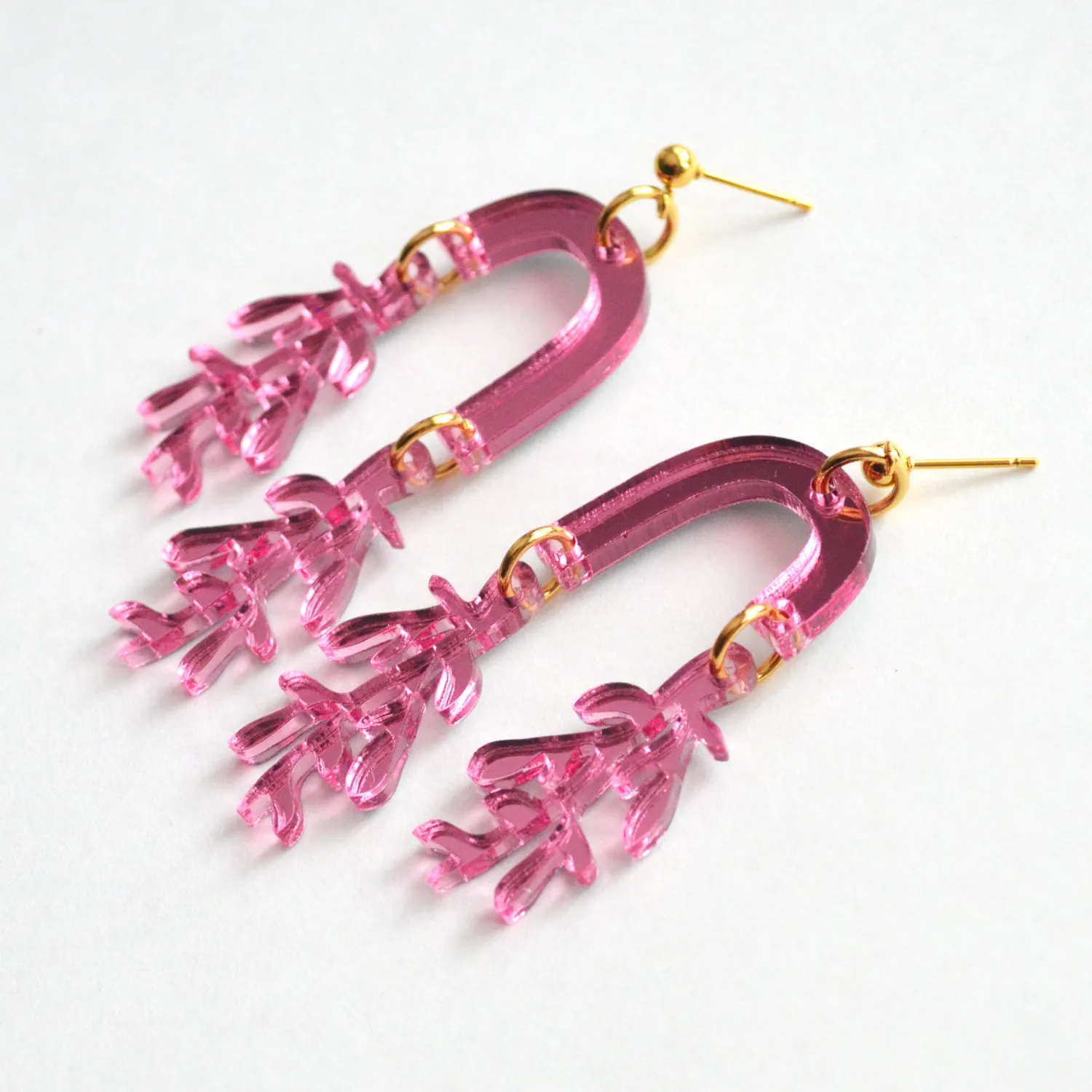 BooandBooFactory Pink Leaf Acrylic Arch øredobber gull