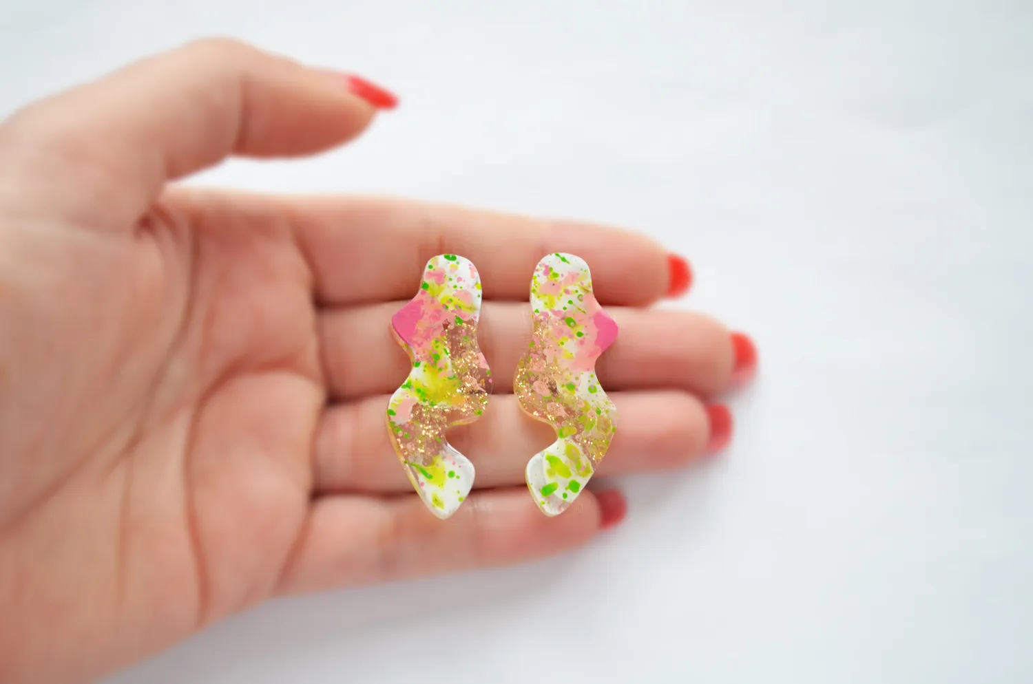 BooandBooFactory Pink Green Squiggle studøredobber bølge