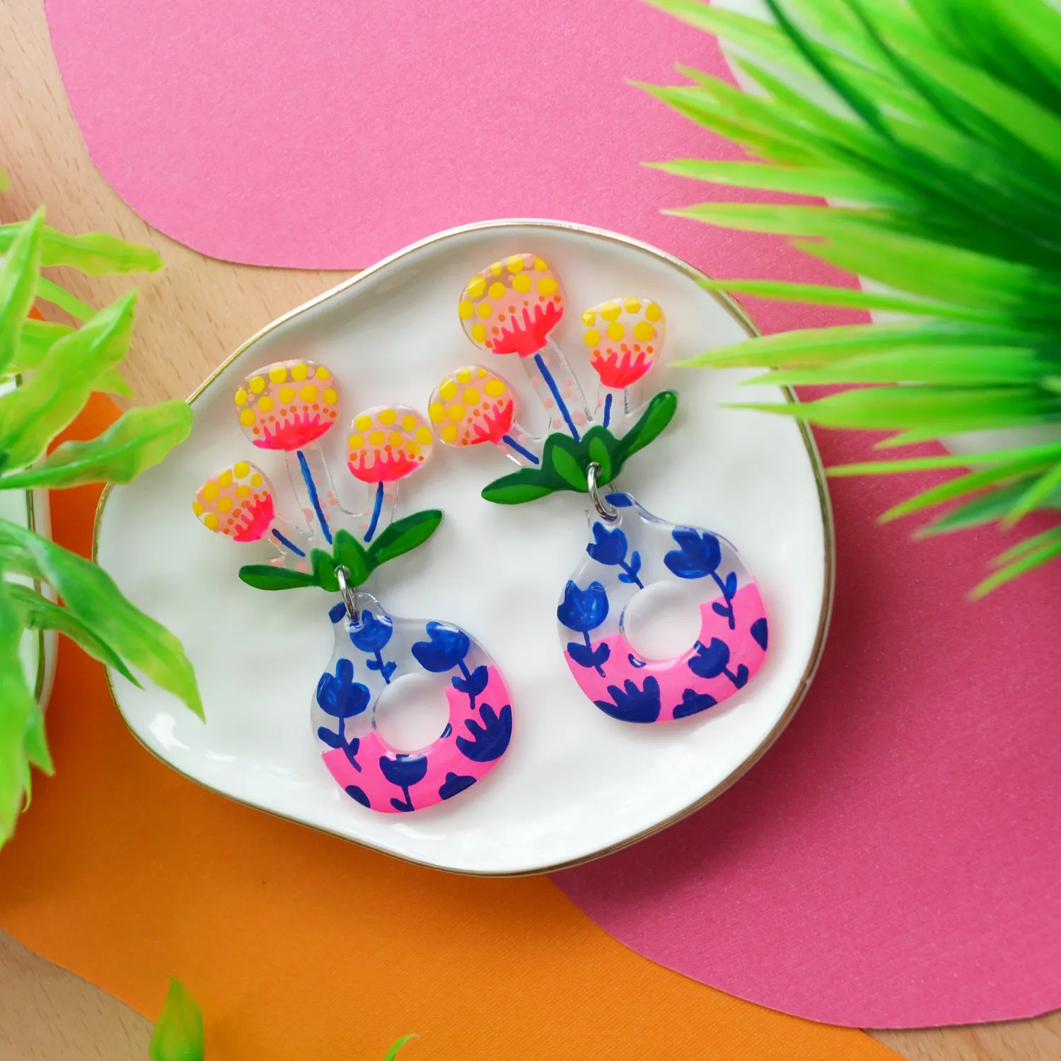 BooandBooFactory Neon Pink Flower Vase øredobber rosa