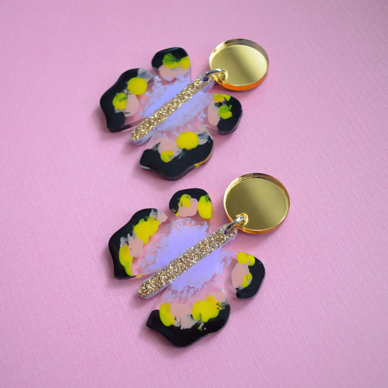 BooandBooFactory Butterfly øredobber gull lavendel glitter