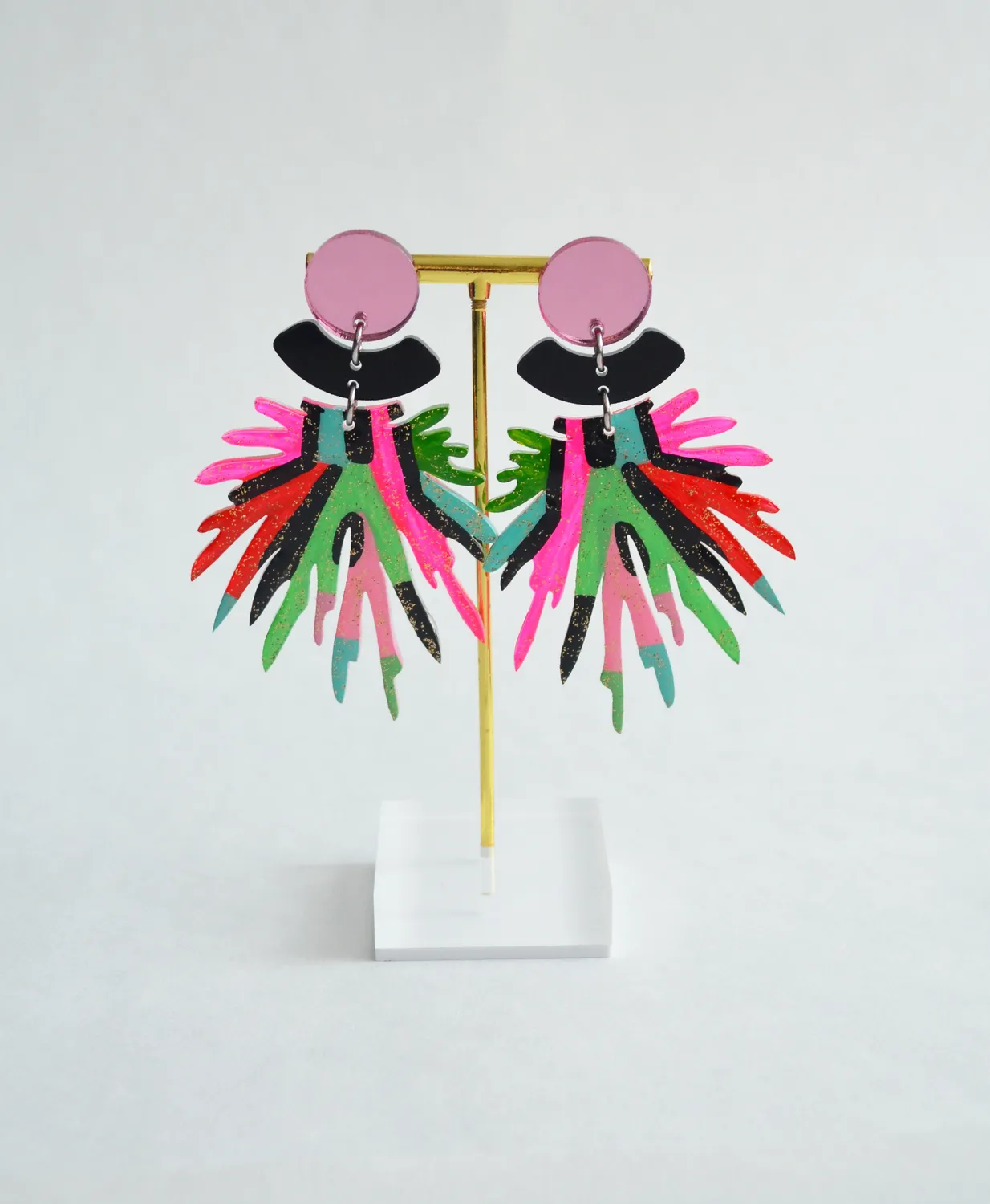BooandBooFactory Pink and Red Pom Pom øredobber akryl dusk