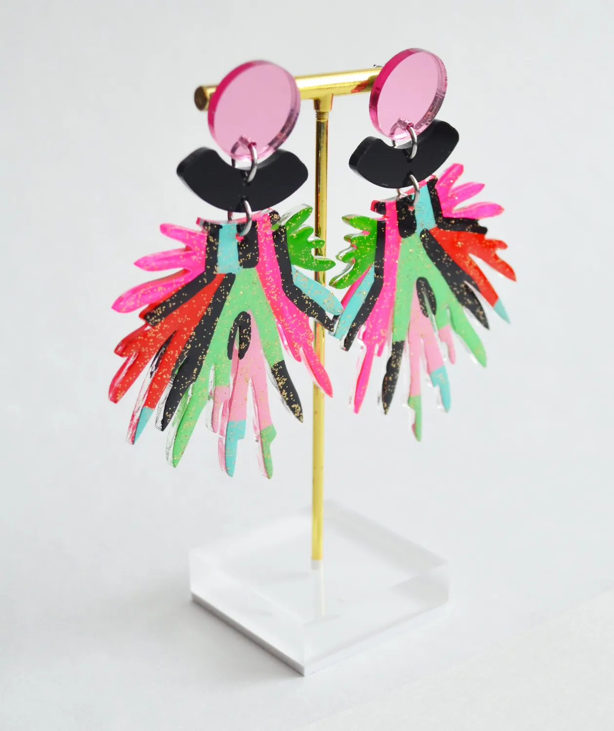 BooandBooFactory Pink and Red Pom Pom øredobber akryl dusk