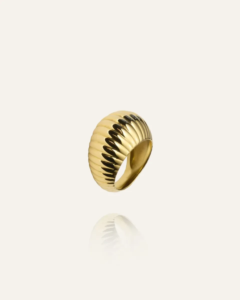 Mockberg Henriette Ring ring gull 18K statement
