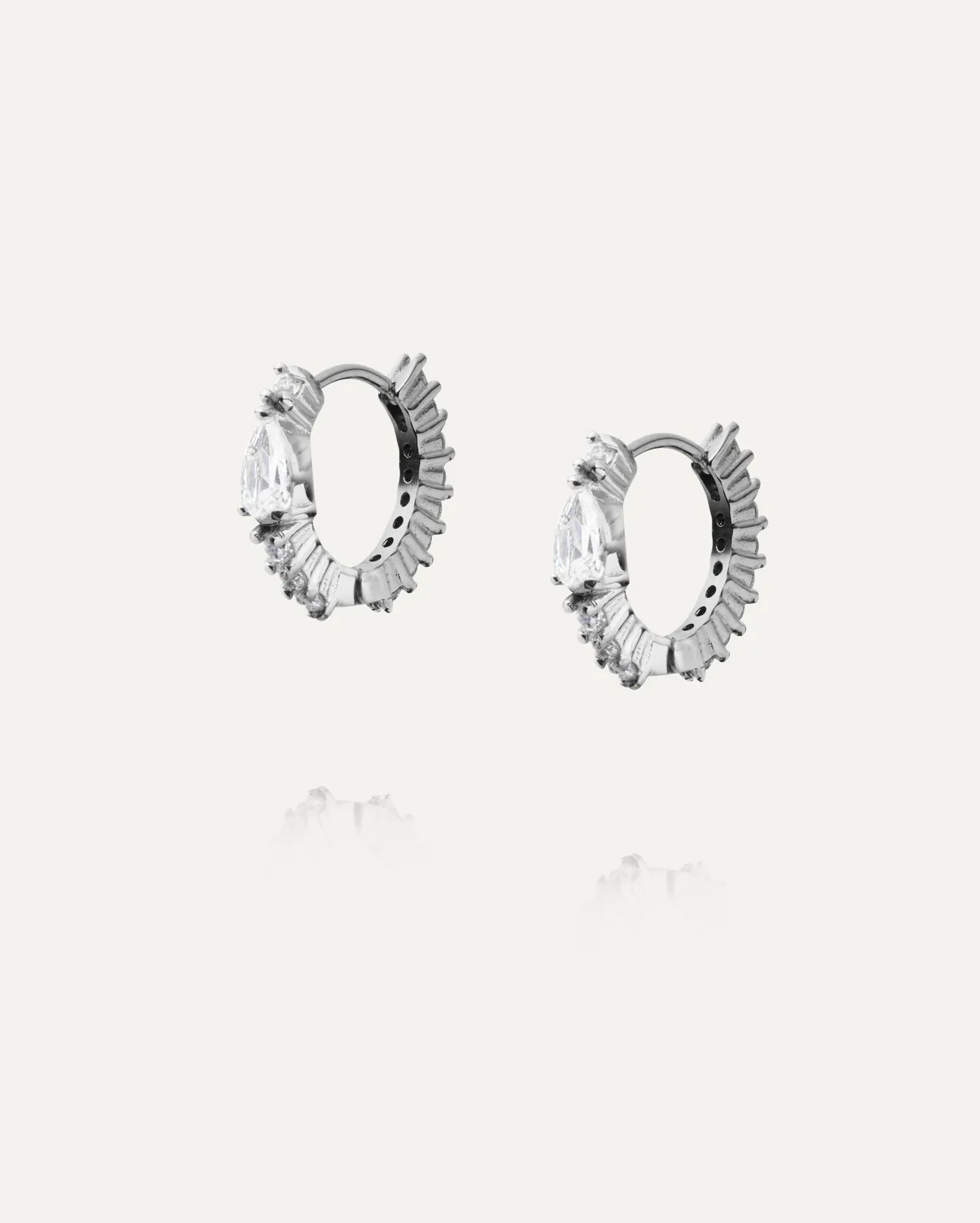 Mockberg Juliette Steel Hoops ringer sølv 10 mm zirkonia