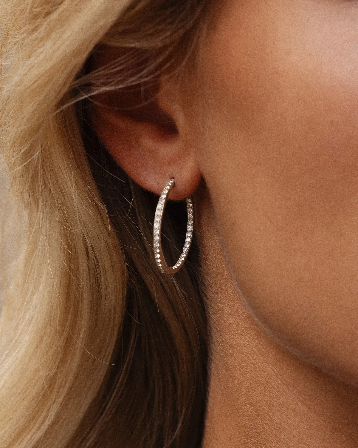 Mockberg Sparkle XL Hoops øredobber sølv 26mm zirkonia