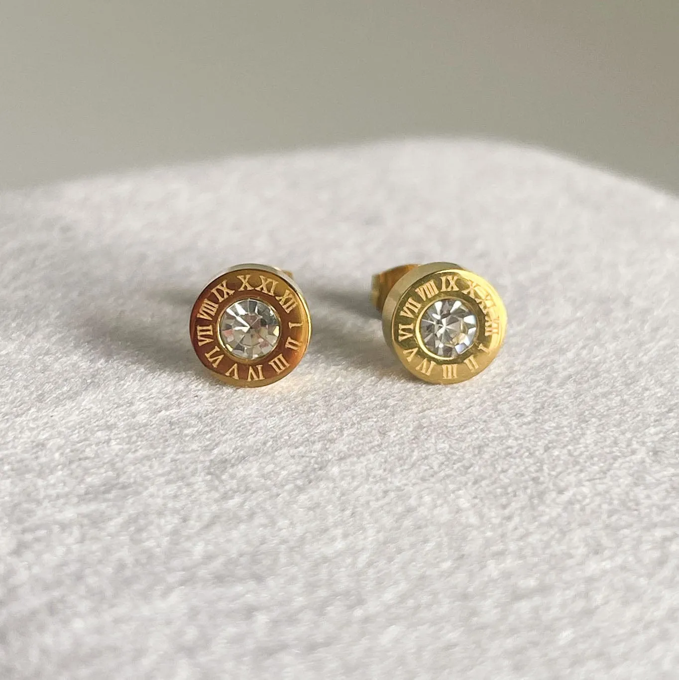 Mea Nani Roma Gold Studs øredobber 18K gull