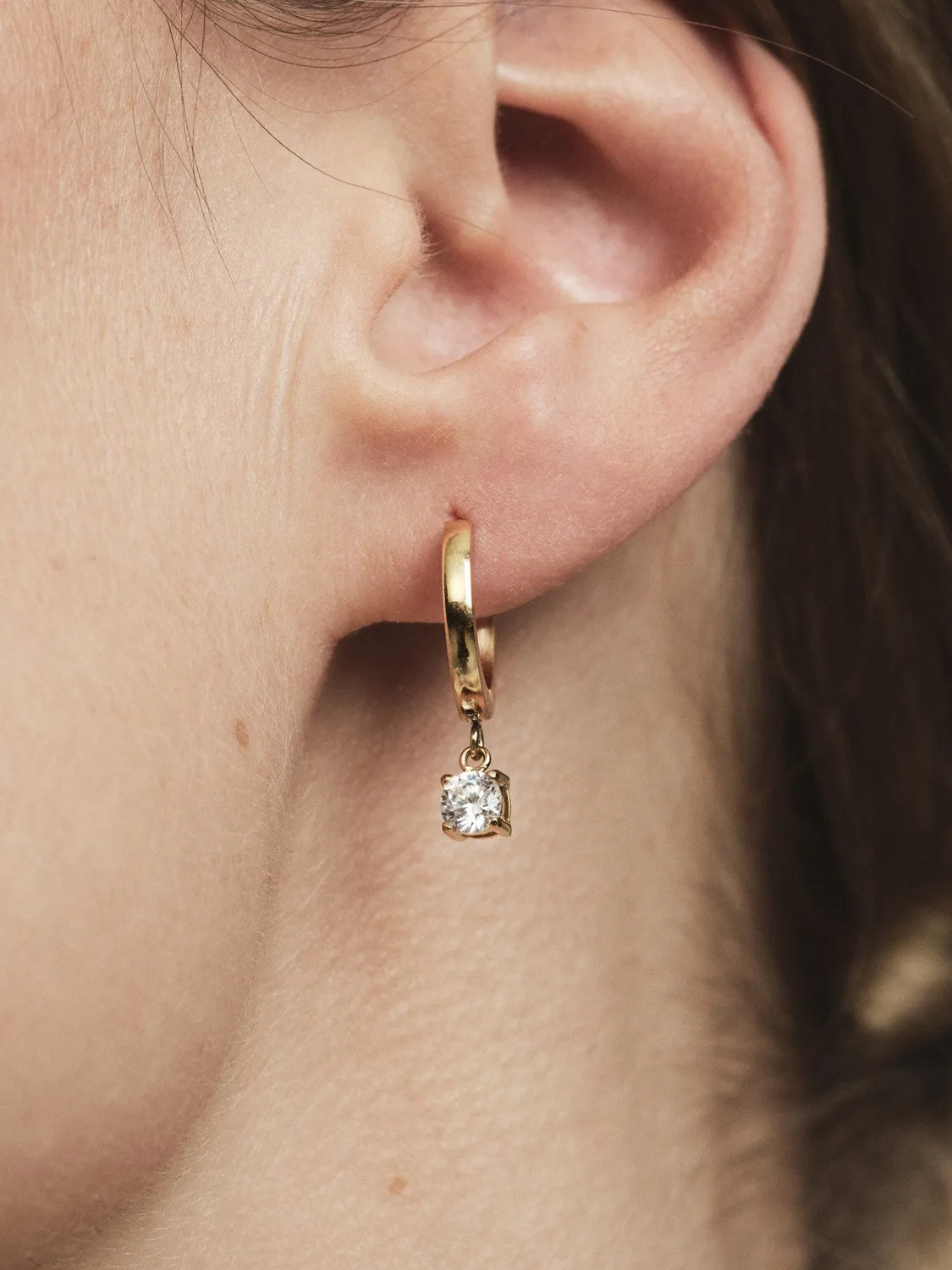 Mockberg Jolie White Hoops øredobber gull 13 mm