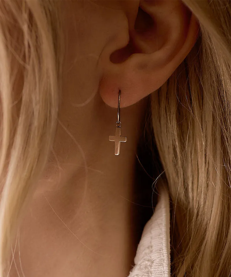 Blomdahl Ear Ring Pendant Cross øredobb titan 14 mm