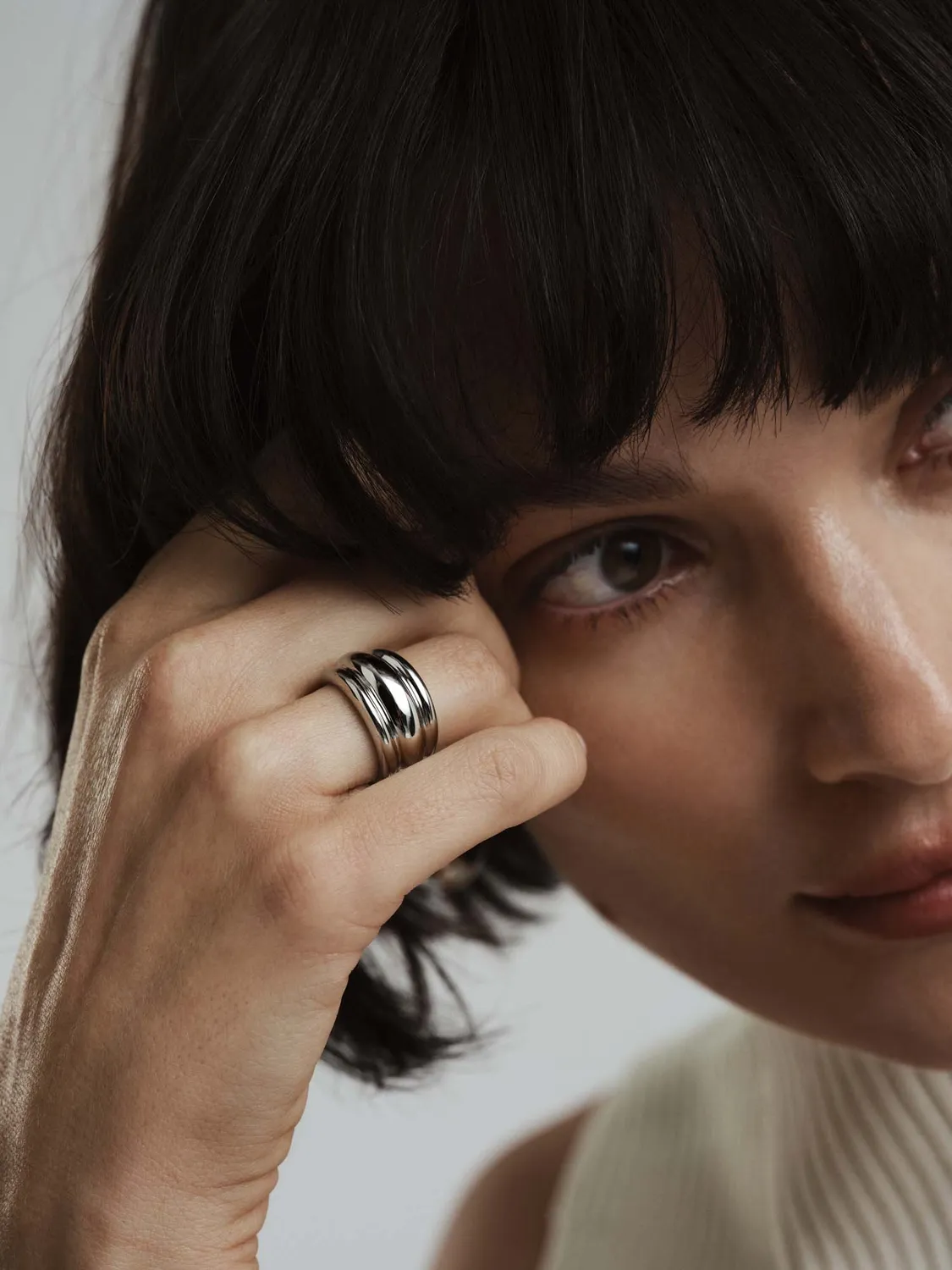 Mockberg Deco Ribbed ring sølv stål