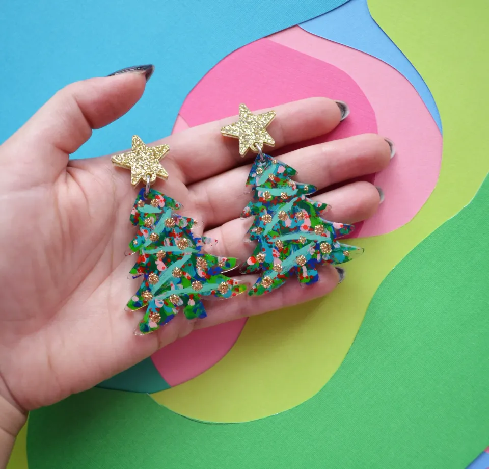 BooandBooFactory Holiday Tree øredobber abstrakt rosa akryl