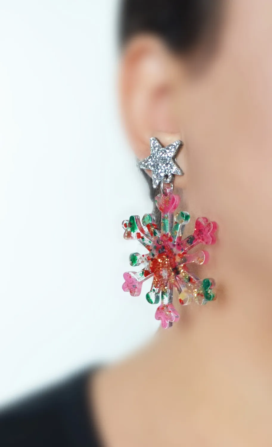 BooandBooFactory Pink Red Snowflake vinterøredobber
