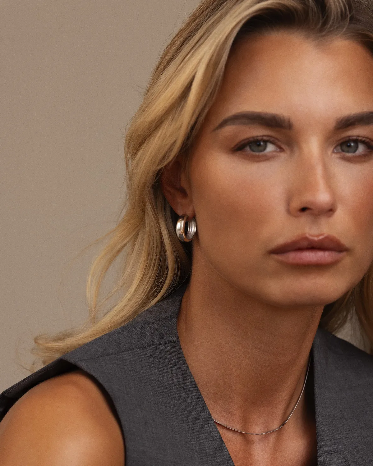 Mockberg Brave Medium Hoops øreringer sølv 20 mm stål