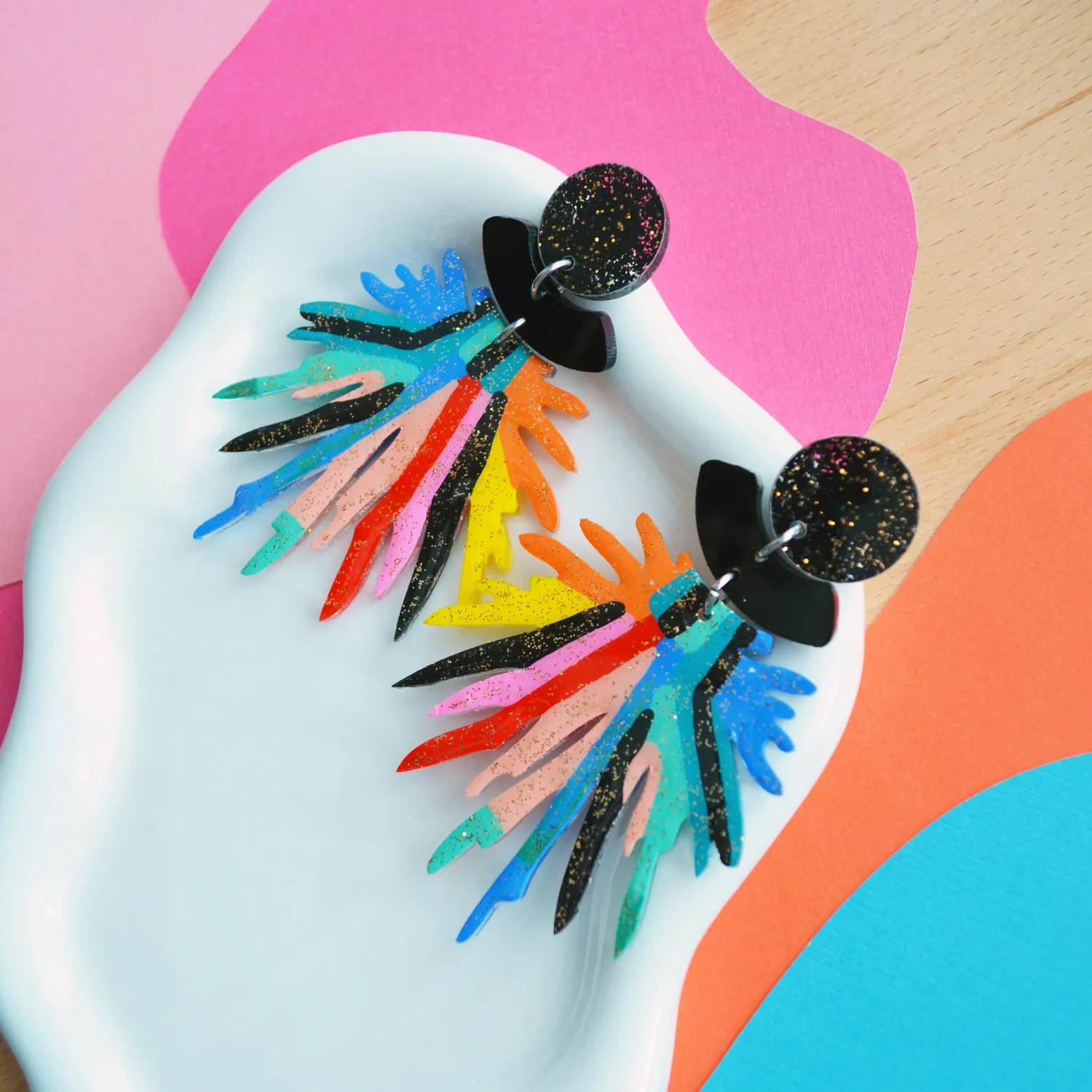 BooandBooFactory Rainbow Pom Pom øredobber svart