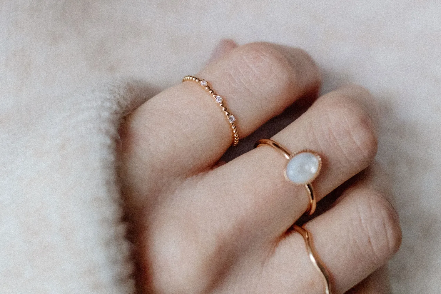 Eremis Carine ring 18k gull zirkonia