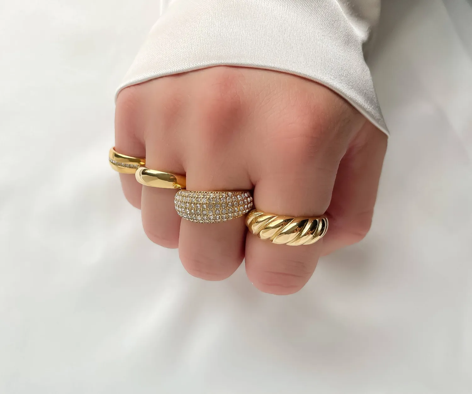 Mea Nani Dome ring gull pavé str 16-17
