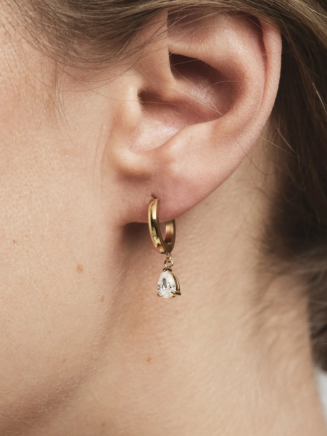 Mockberg Belle White Hoops øredobber gull 13 mm