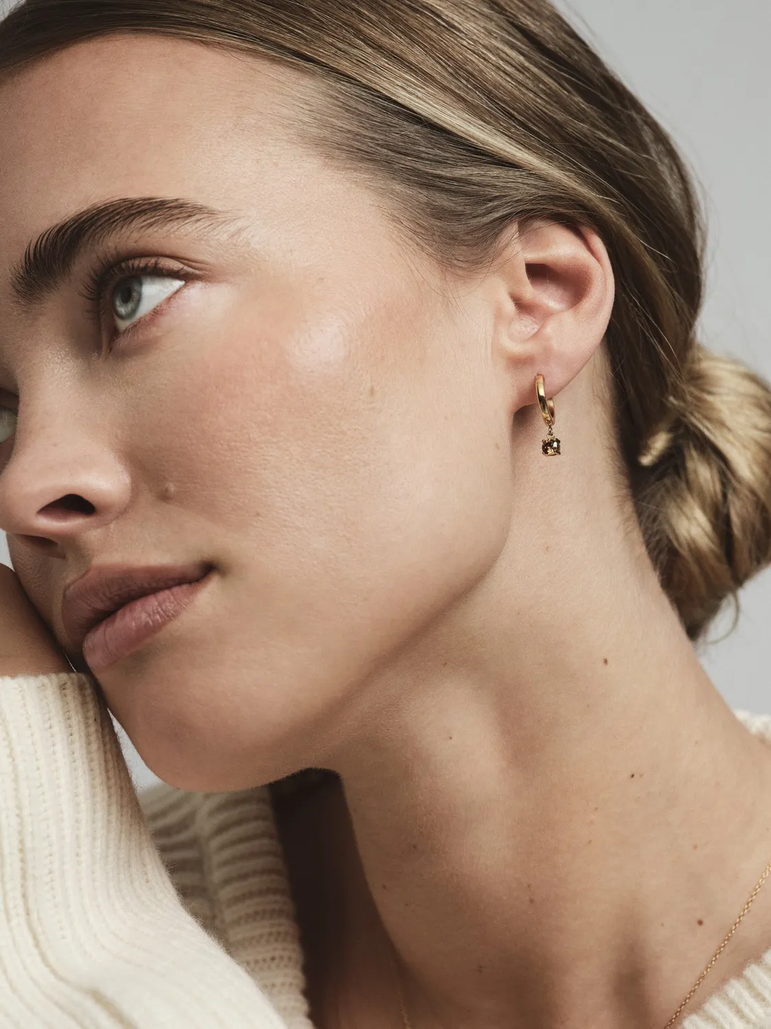 Mockberg Jolie Coffee Hoops øredobber gull 13 mm
