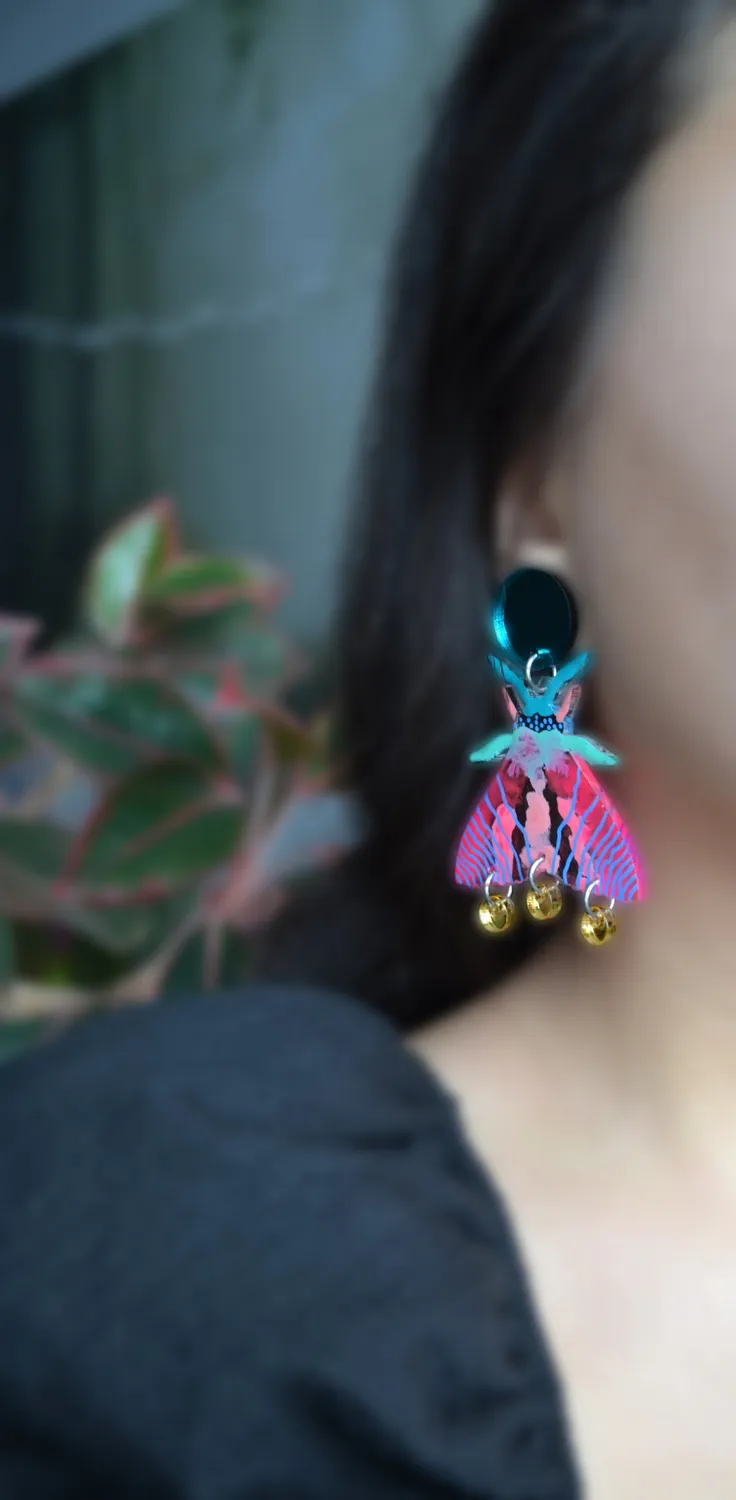 BooandBooFactory Neon Moth øredobber akryl rosa-mint