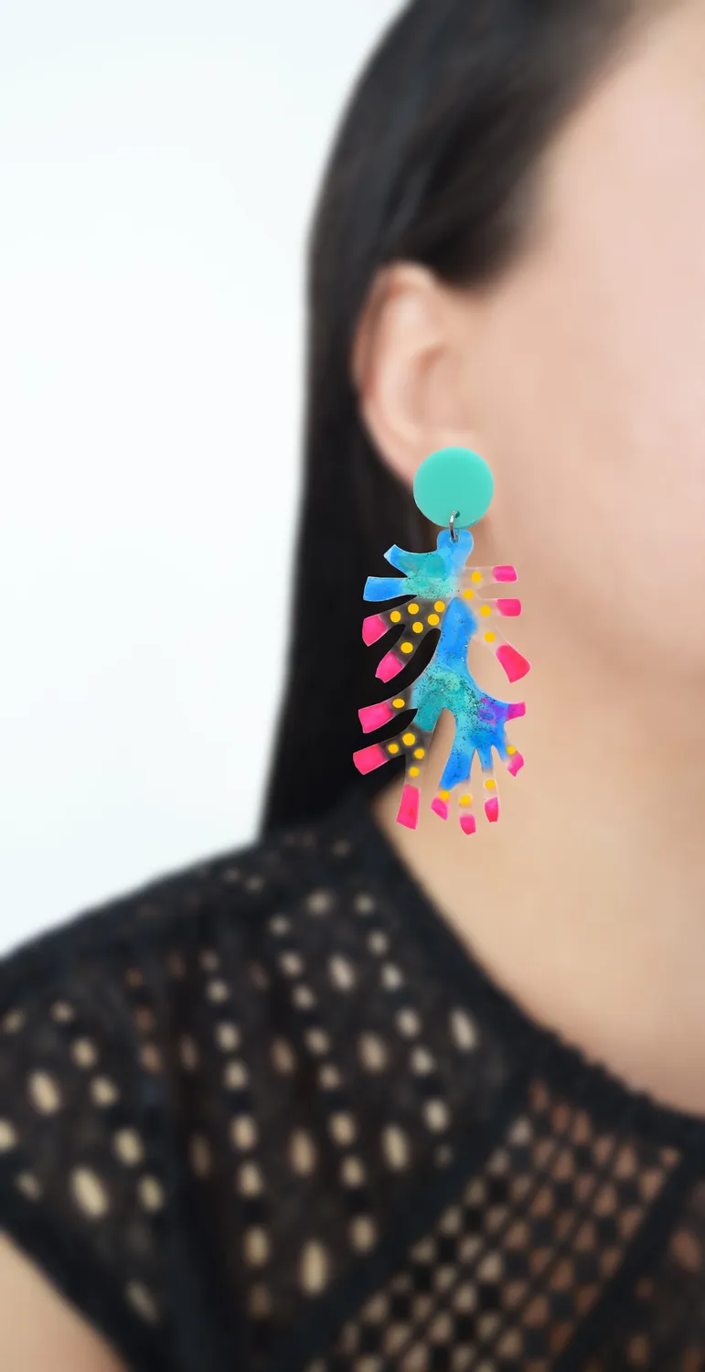 BooandBooFactory Coral øredobber neonrosa blå akryl