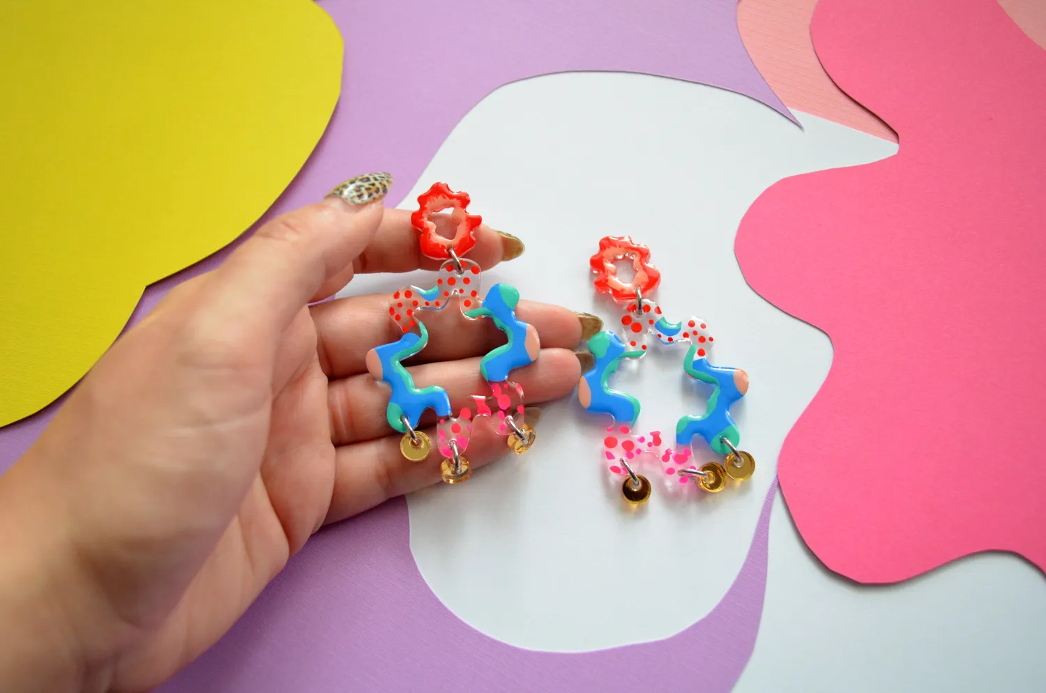 BooandBooFactory Squiggle Hoop øredobber abstrakt