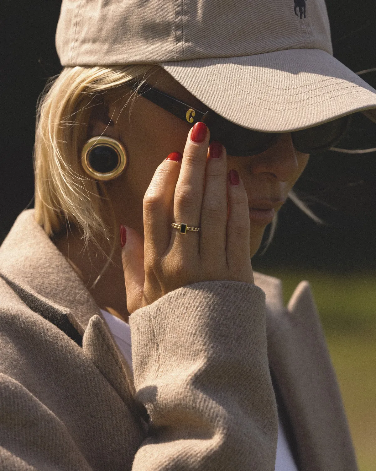 Mockberg Karolina ring gull svart sten