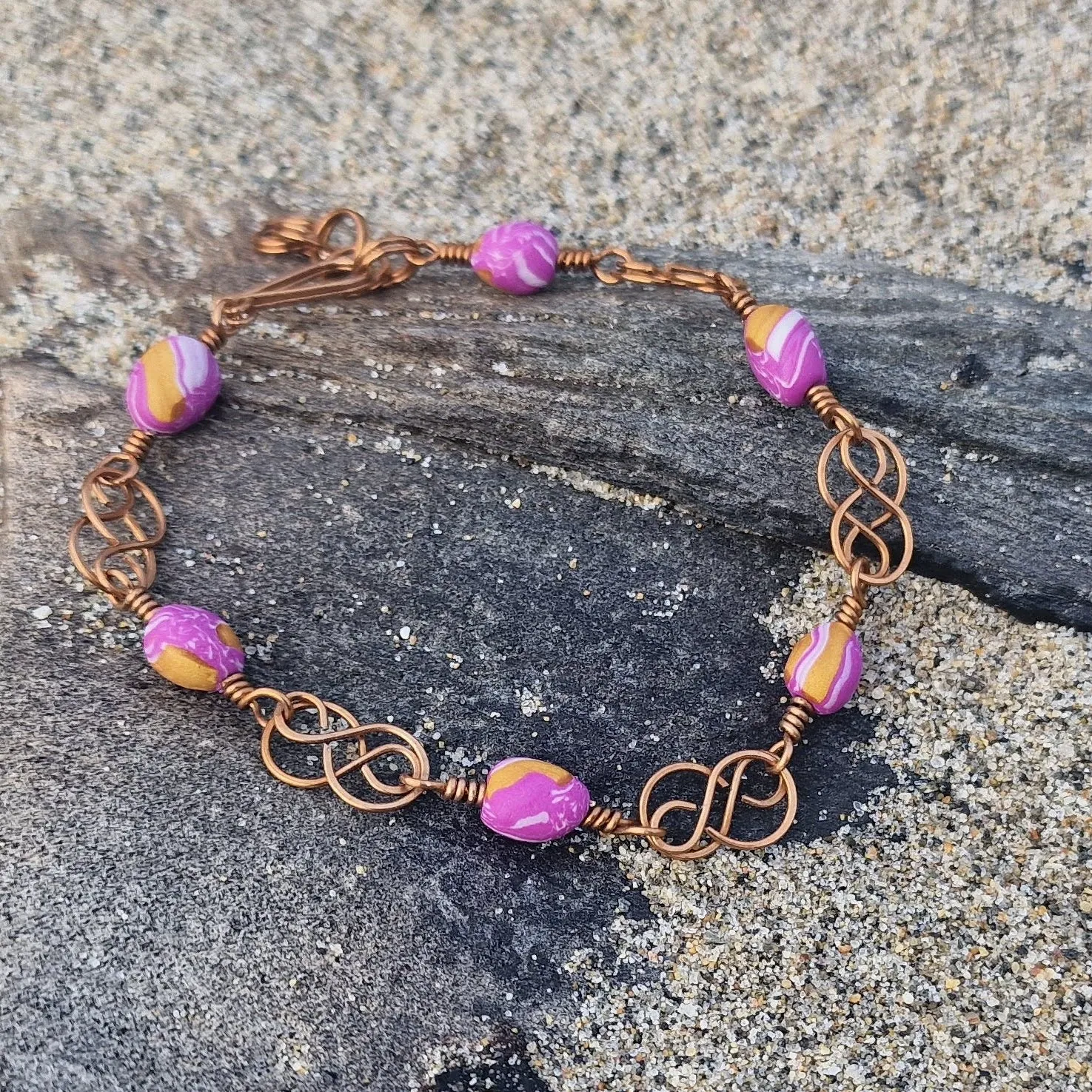 Kunstnerbonden Anita armbånd polymer bronse