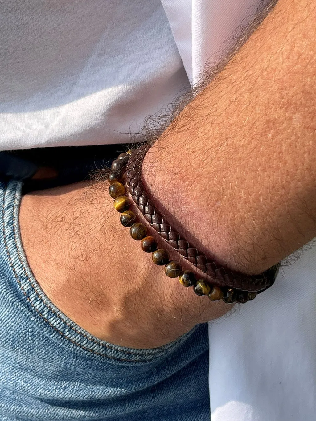 Mea Nani Herrearmbånd tigerøye lær 22 cm magnetlås