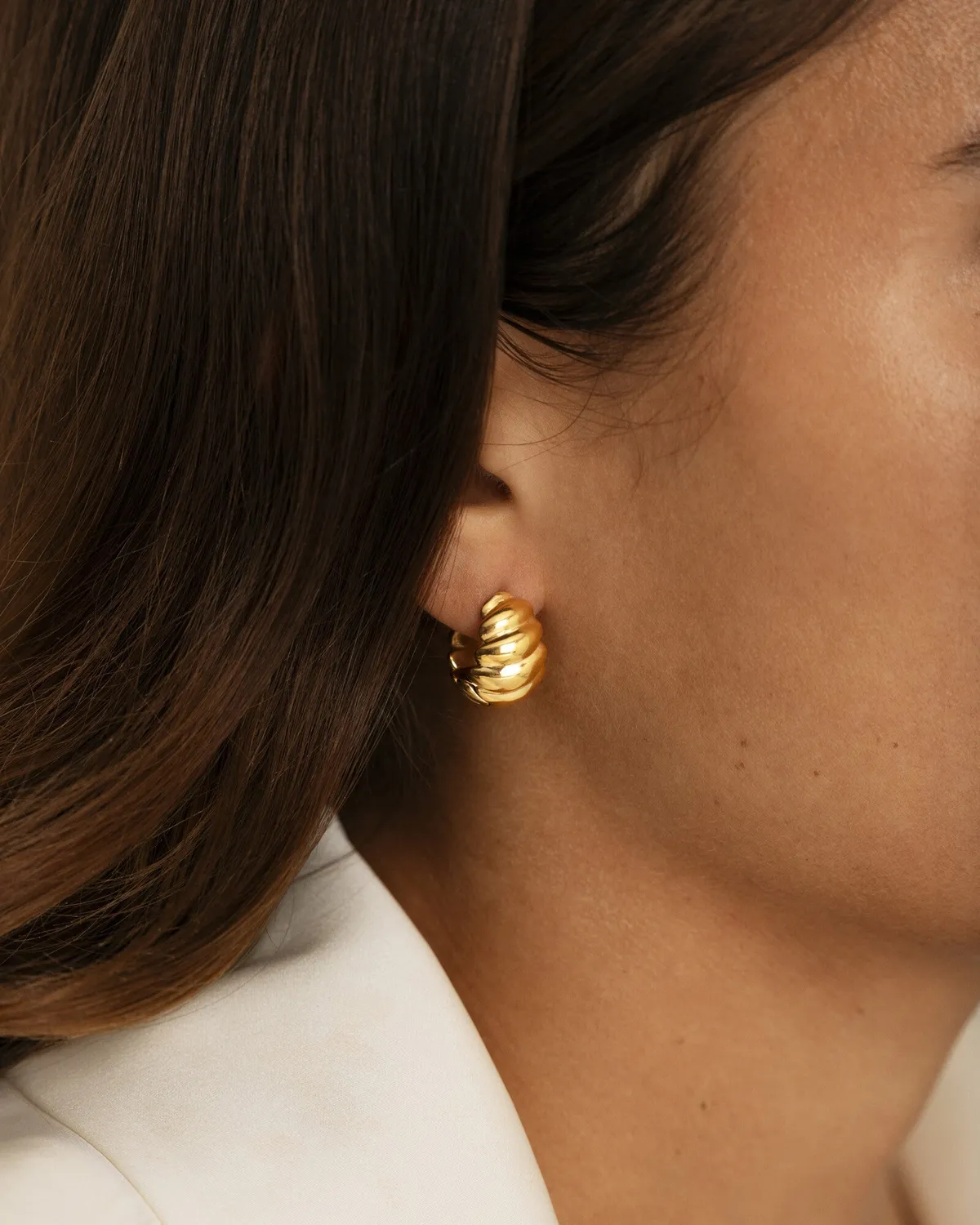 Mockberg Seléne Medium Hoops øredobber gull 18 mm
