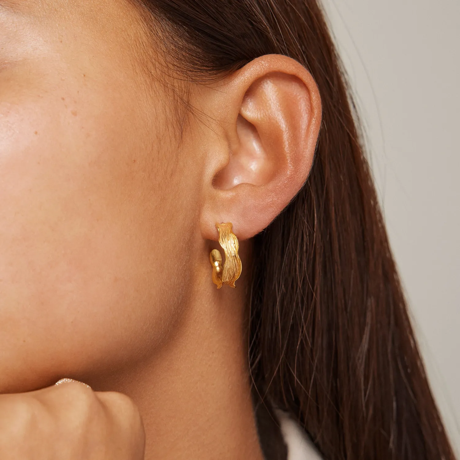 Enamel Ane Small hoops 20 mm gull