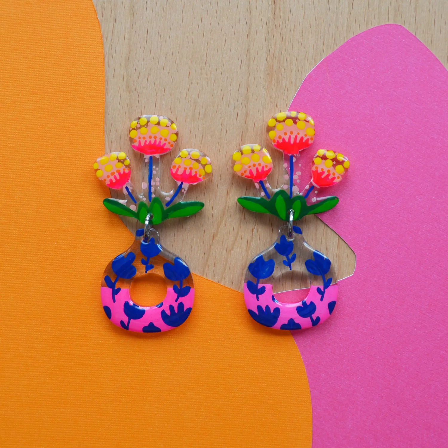 BooandBooFactory Neon Pink Flower Vase øredobber rosa